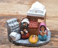 CL009 Kerststal achter de kerk