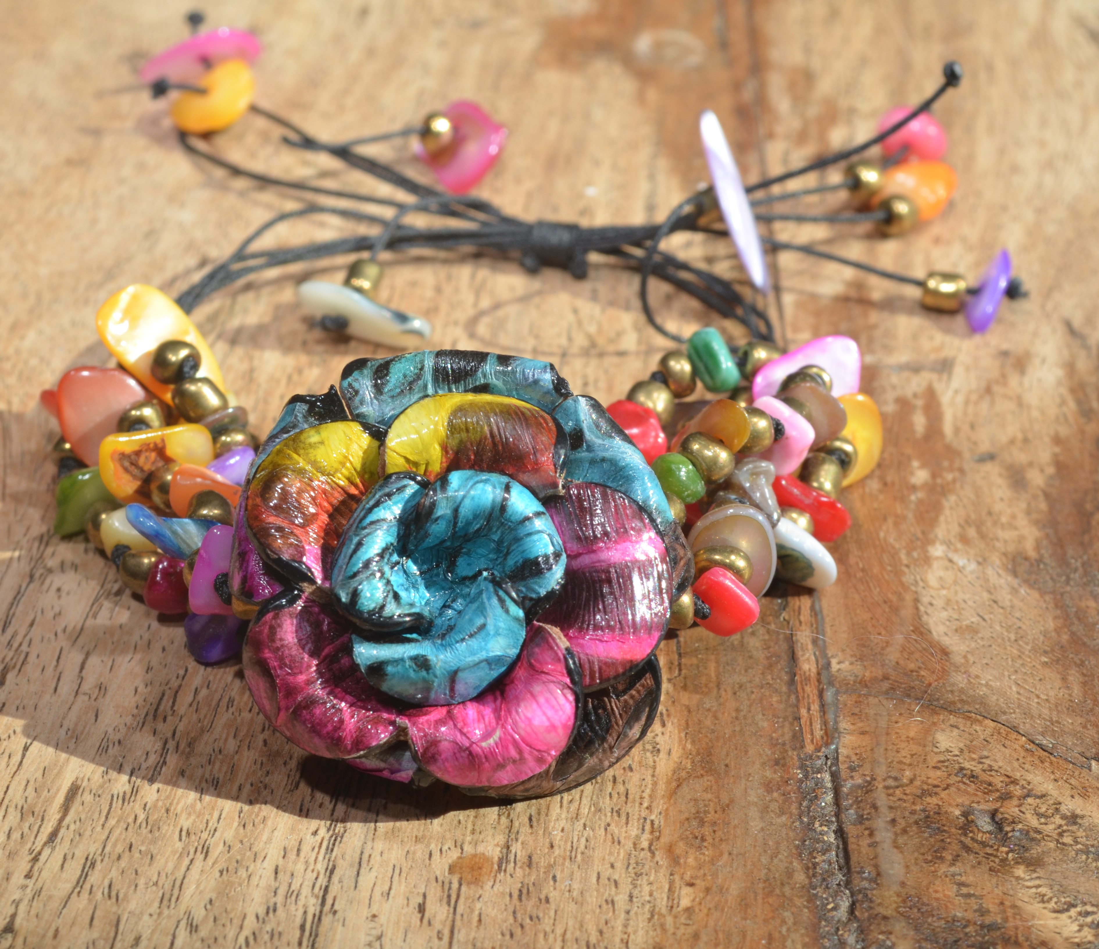 NIEUW: leren armbanden en ringen uit Indonesië